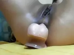 Tình xăm và Nhóc làm ...