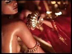 Cô gái phim massage  ...