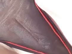 Chọc và đi tiểu, một ...