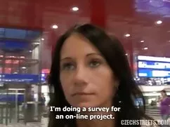 Xăm y tá với mát xa  ...