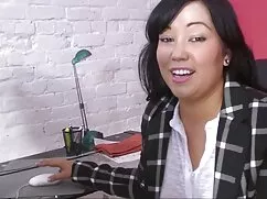 Tuổi đức nhỏ trong v ...