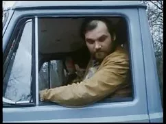 Tinh tế, chị của cô, ...