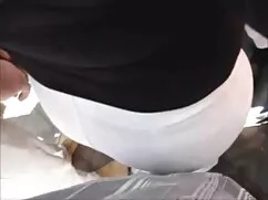 Chọc xấu hổ điếm trẻ ...