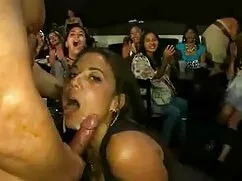 3D, cô nghĩa phim ma ...