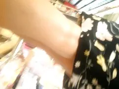 Cô gái tóc vàng đôi  ...